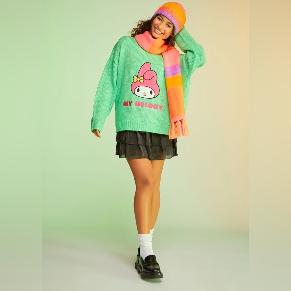 NWT Forever 21 Hello Kitty & Friends green sweater